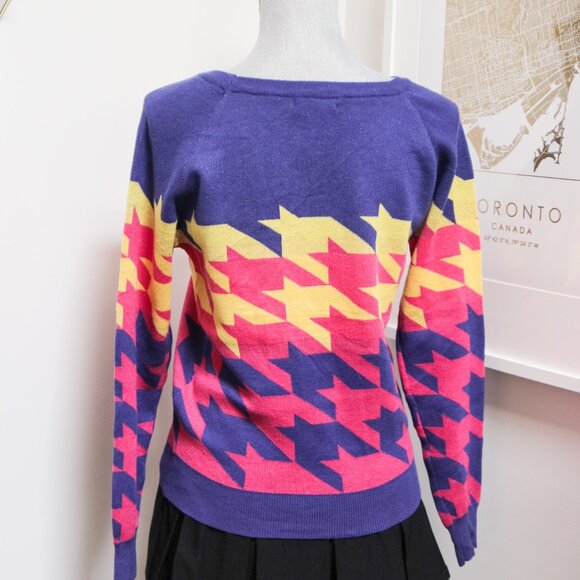 Y2K Electric Pink Houndstooth Crewneck Sweater ⚡️ FIT7 - Picture 5 of 9